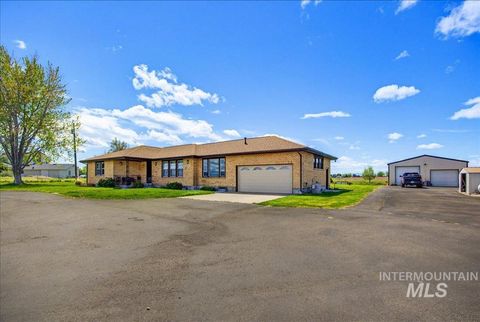 Photo of 1901 S Ten Mile Rd, Meridian, ID 83642 (MLS # 98983492)