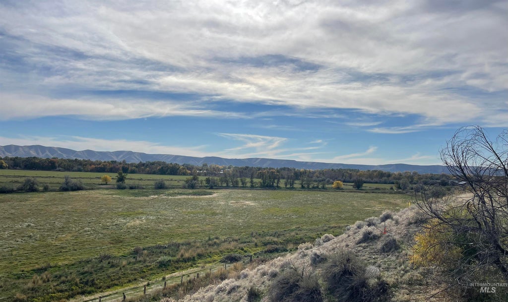 Photo of 1955 Moonlight Lane, Emmett, ID 83617 (MLS # 98990525)
