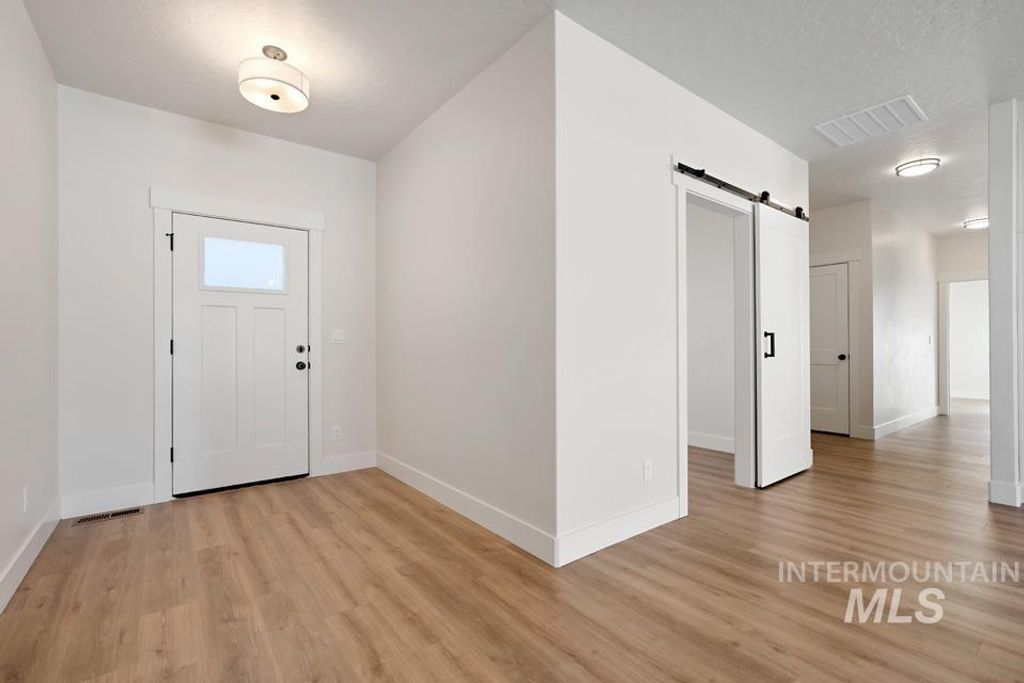 Photo of 305 Bobcat, Fruitland, ID 83619 (MLS # 98976394)