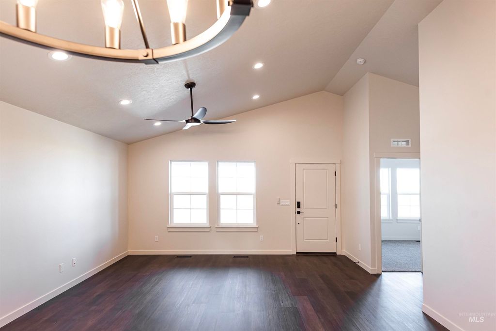 Photo of 315 E. Chevy Dr, Boise, ID 83716 (MLS # 98968488)