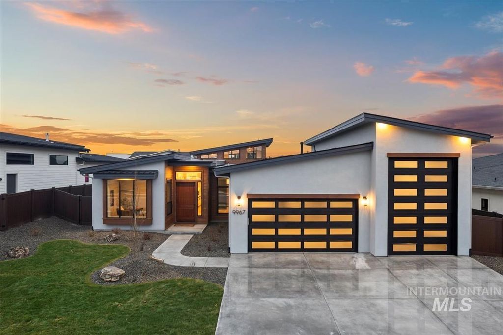 Photo of 9967 W Bouvardia St, Star, ID 83669 (MLS # 98972472)