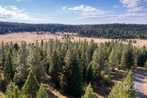 Photo of TBD Whitefield Ln, McCall, ID 83638 (MLS # 98975948)