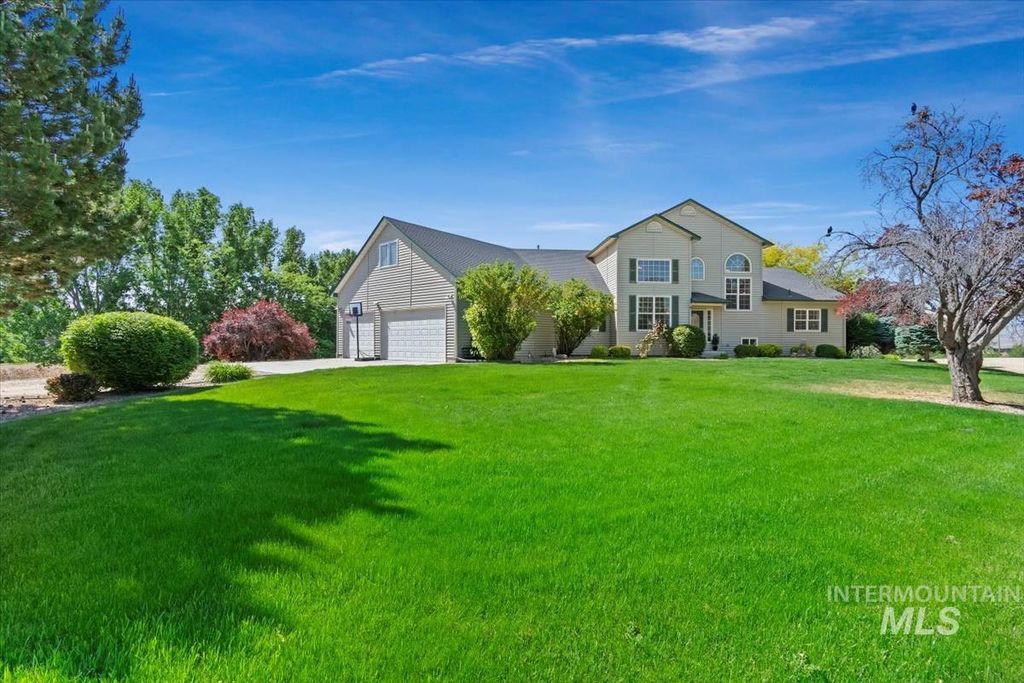 Photo of 408 Hill Rd S Rd, Melba, ID 83641 (MLS # 98969843)