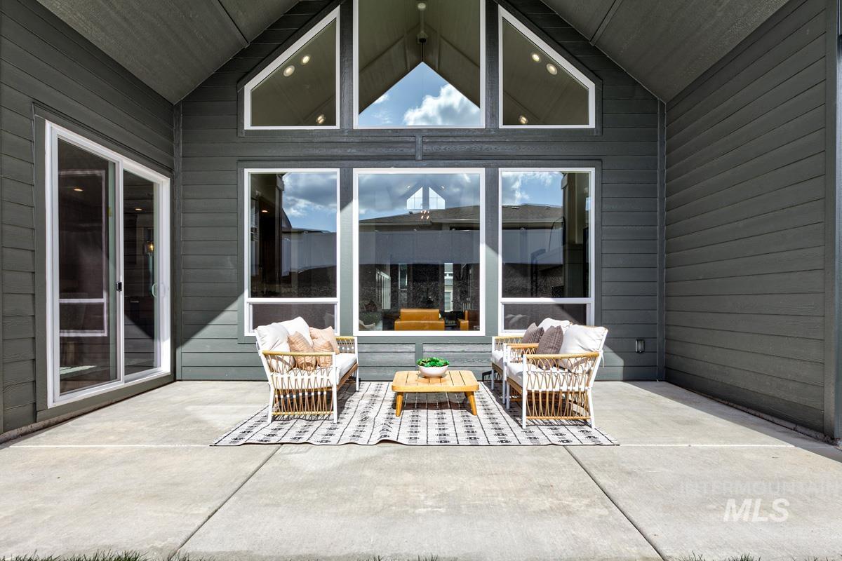 View of patio / terrace with outdoor lounge area