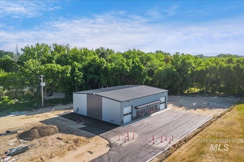 Photo of 80 N Happy Valley Rd, Nampa, ID 83687 (MLS # 98979526)