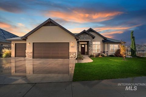 Photo of 1863 N Highbury Way, Eagle, ID 83616 (MLS # 98965313)