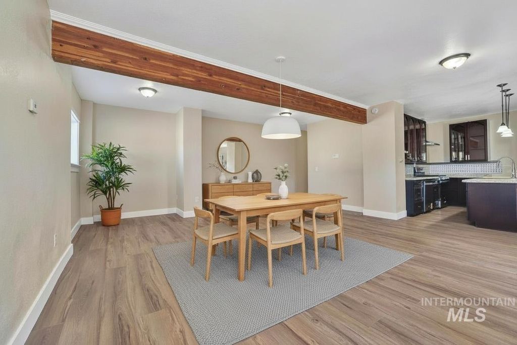 Photo of 1226 Washington St, Gooding, ID 83330 (MLS # 98981508)