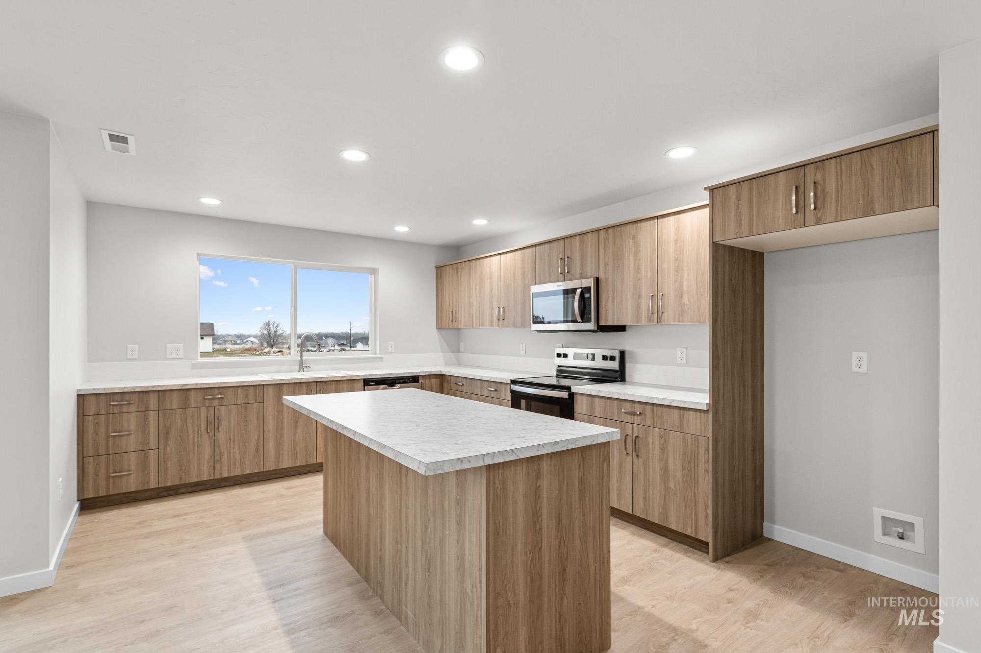 17179 N Swan Springs Pl