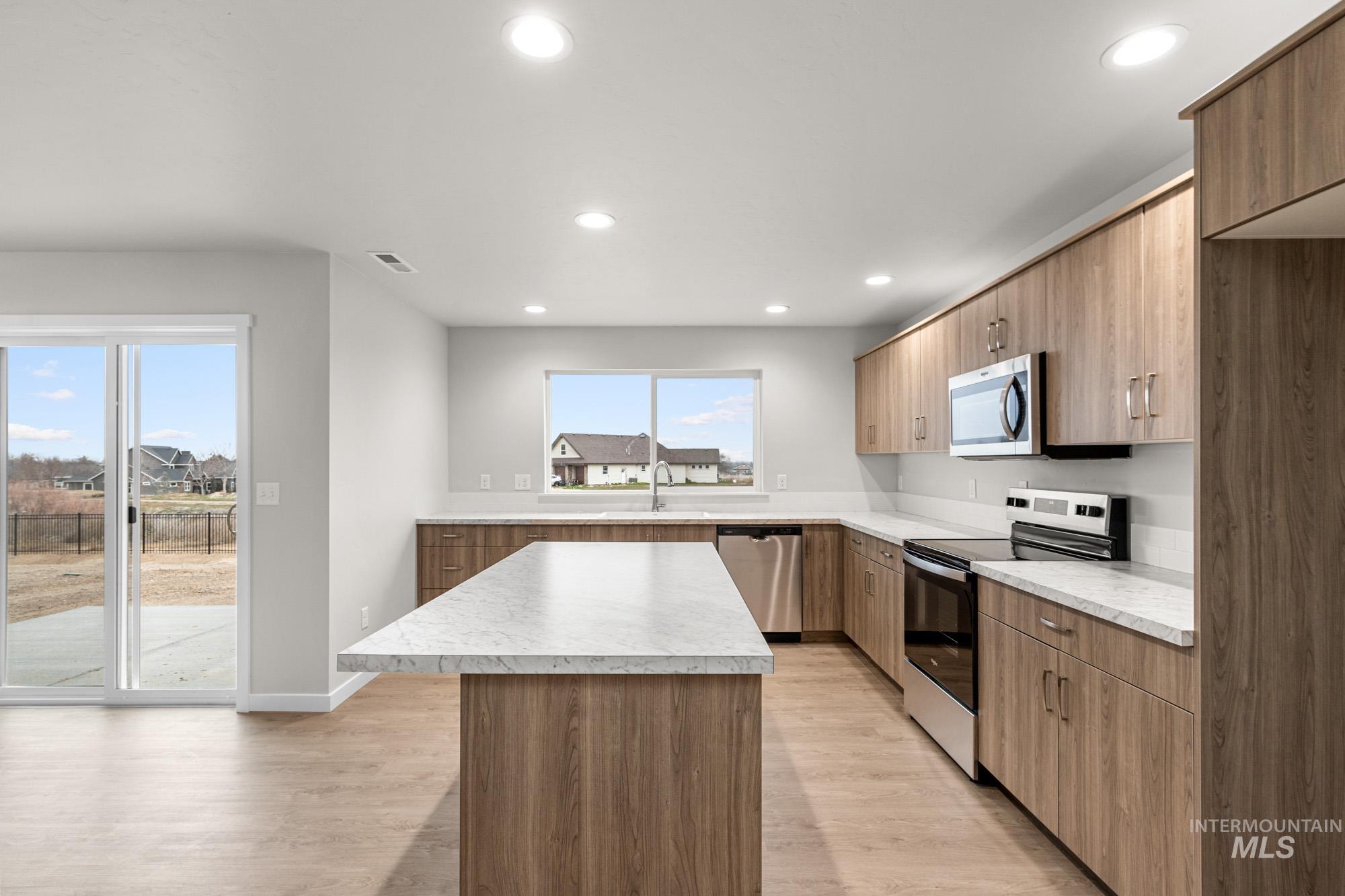 17179 N Swan Springs Pl