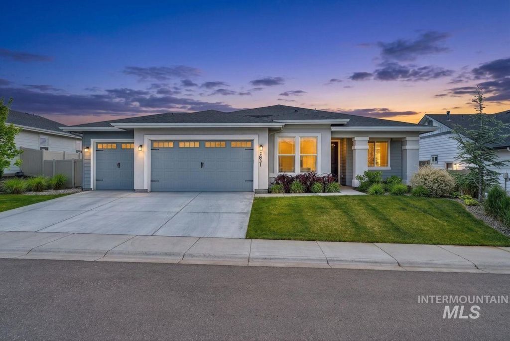 Photo of 2831 E 12th St, Emmett, ID 83617 (MLS # 98986346)