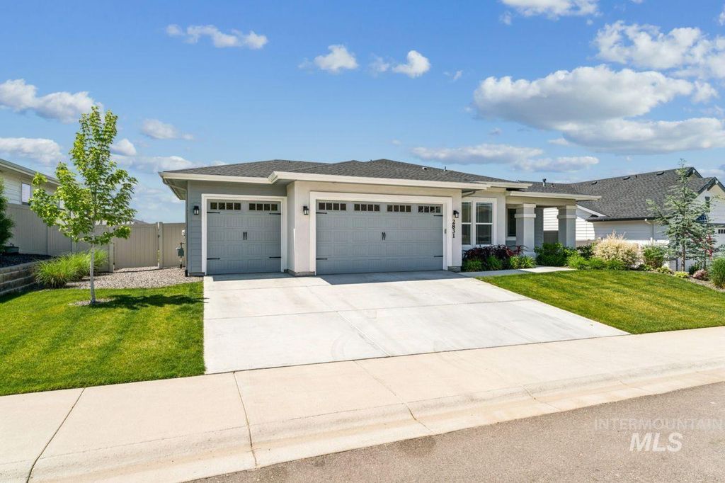Photo of 2831 E 12th St, Emmett, ID 83617 (MLS # 98986346)