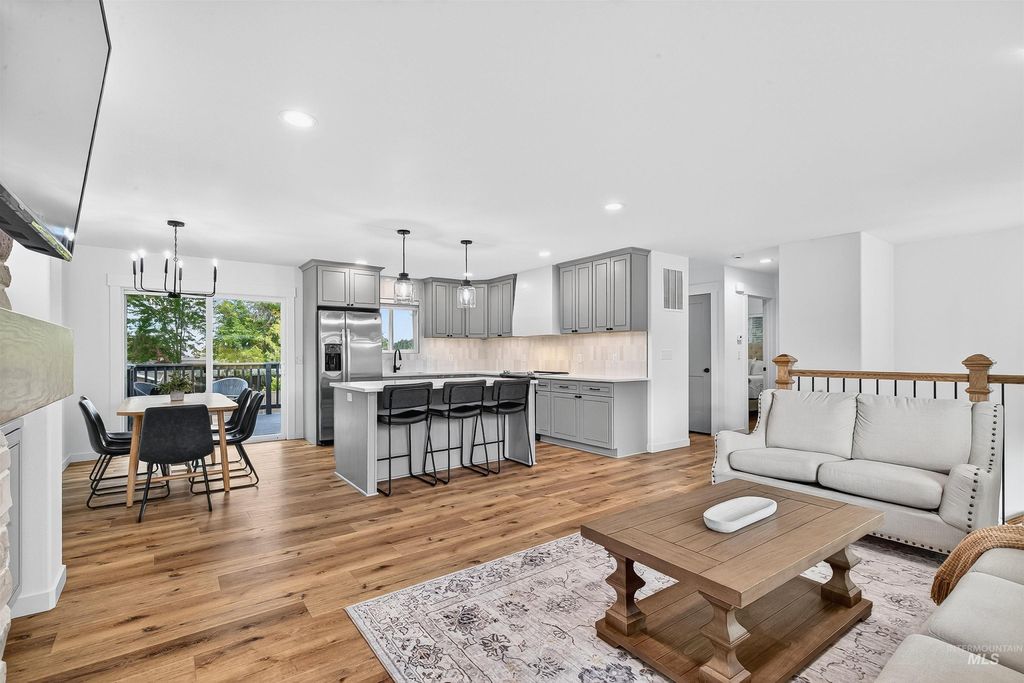 Photo of 1715 Cedar Drive, Lewiston, ID 83501 (MLS # 98965538)