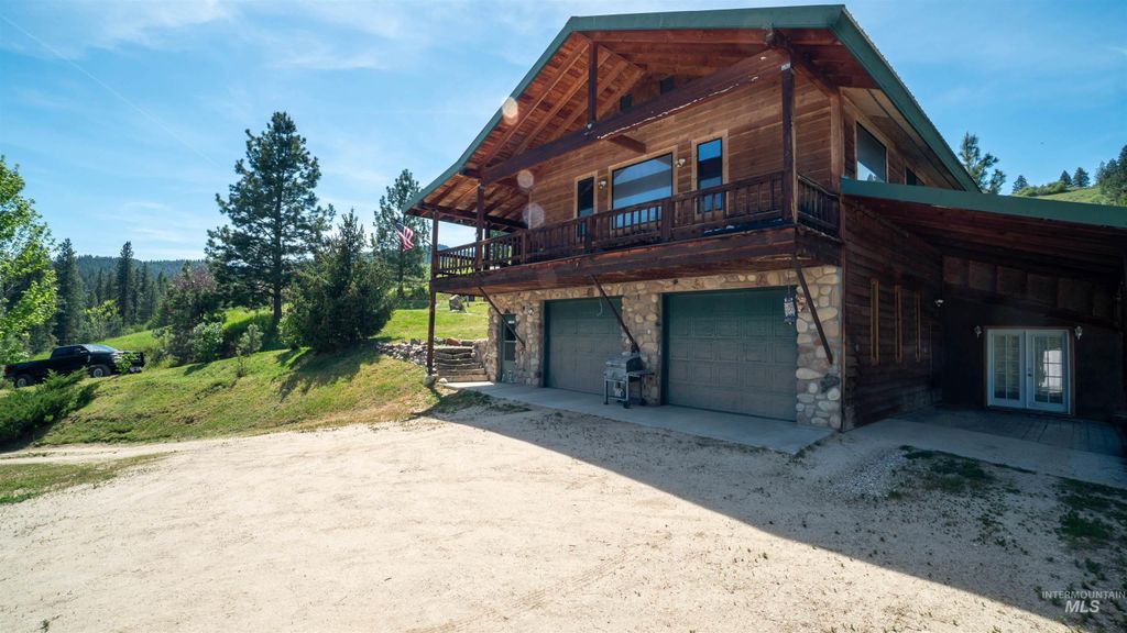 Photo of 26 Pine Heights, Boise, ID 83716 (MLS # 98985585)