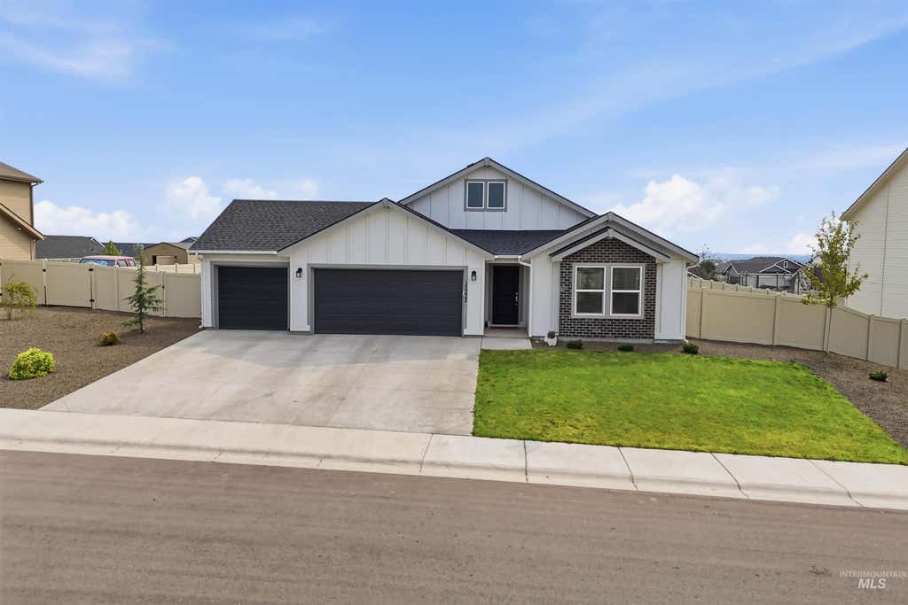 Photo of 15332 Arcus Way, Caldwell, ID 83607 (MLS # 98997522)