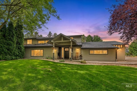 Photo of 1103 S Camas St, Nampa, ID 83686 (MLS # 99000683)