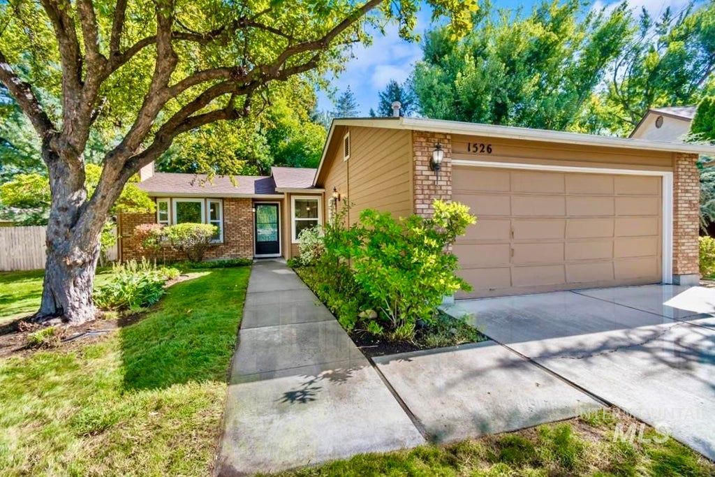 Photo of 1526 E Symphony Court, Boise, ID 83706 (MLS # 99001529)