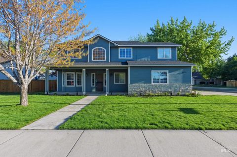 Photo of 2257 W Pebblestone St, Meridian, ID 83646 (MLS # 98982396)