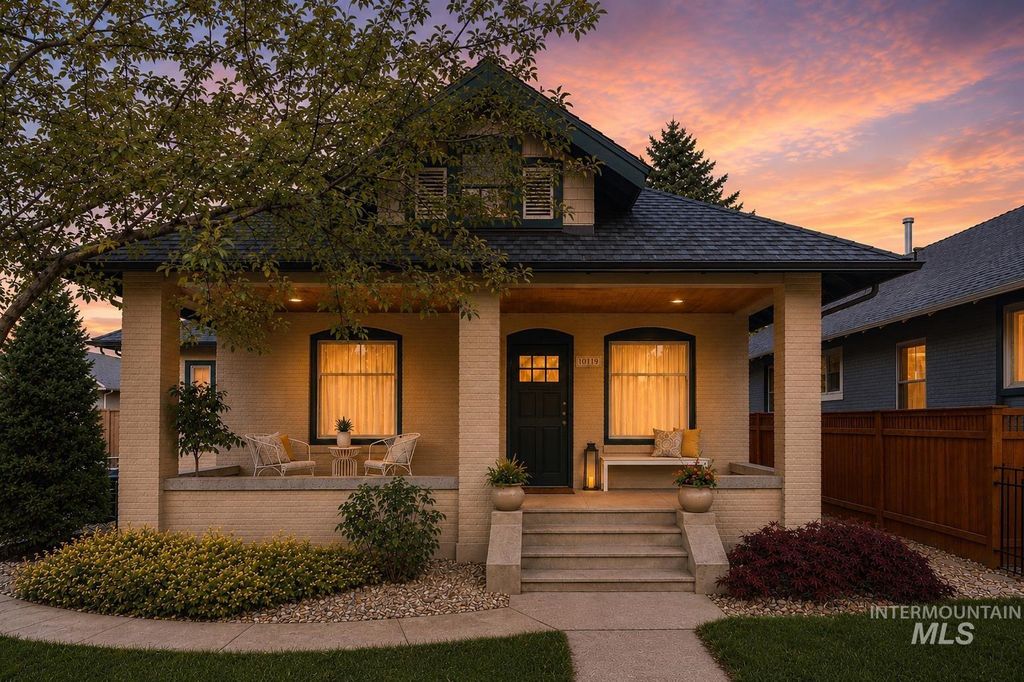 Photo of 919 N 6th St, Boise, ID 83702 (MLS # 98985753)