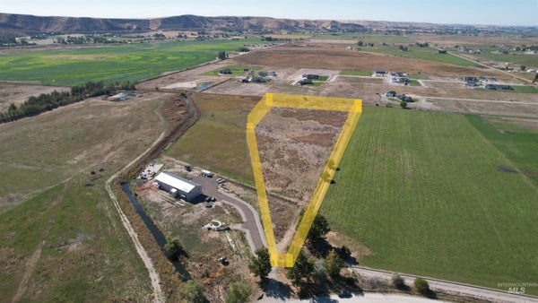 3380 KINGS LN, EMMETT, ID 83617 - Image ac9f7d4a2cc46a31ba68d0b4bfeaaa38/915283828