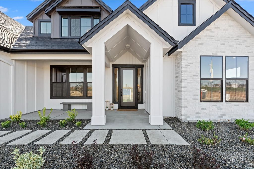 Photo of 7755 W Flathead Lake St, Eagle, ID 83616 (MLS # 98972666)