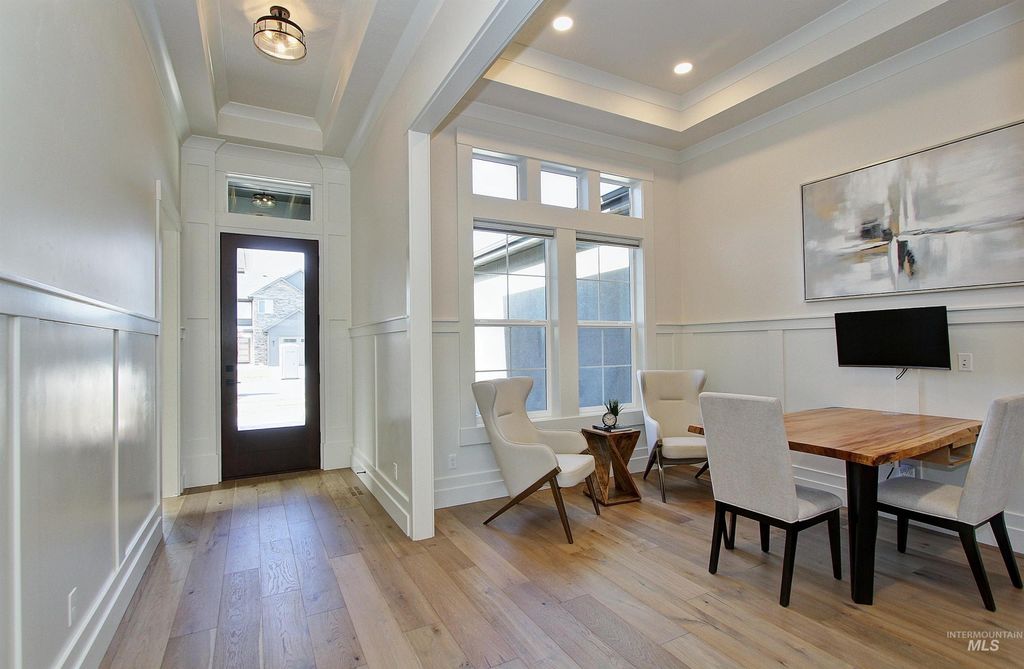 Photo of 822 N Danville Ave, Eagle, ID 83616 (MLS # 98974085)