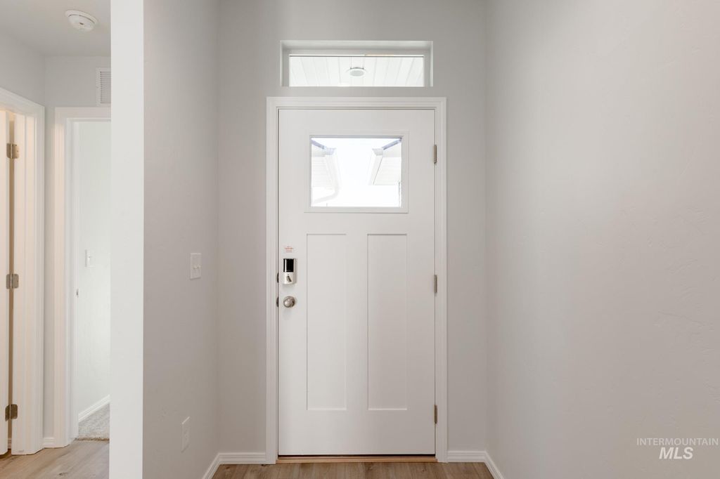 Photo of 3894 E Jamestown Dr, Nampa, ID 83686 (MLS # 98968166)