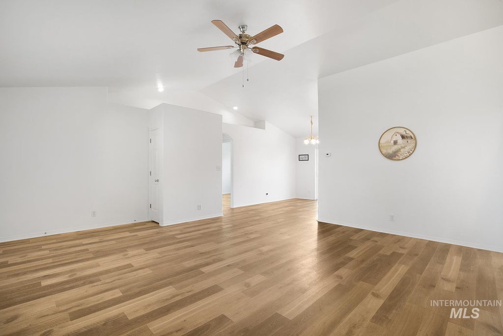 Photo of 2440 Ironwood Ave, Twin Falls, ID 83301 (MLS # 98999998)