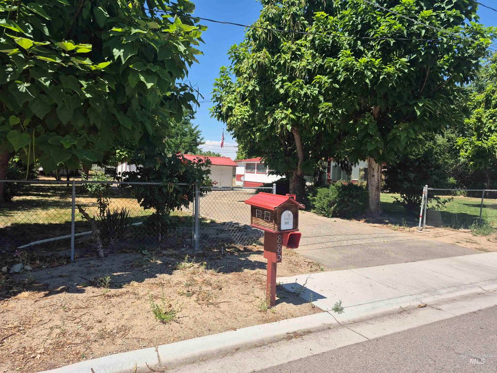 Photo of 885 River St, Payette, ID 83661 (MLS # 98957986)