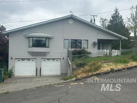 Photo of 237 E North St, Grangeville, ID 83530 (MLS # 98959134)