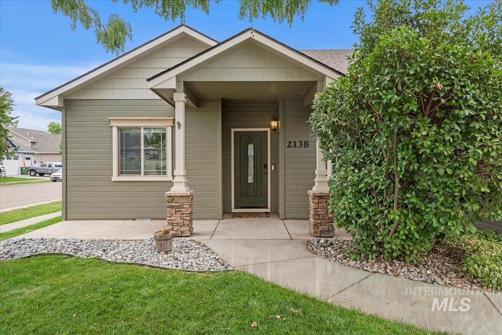 Photo of 2138 Bishop Ave, Fruitland, ID 83619 (MLS # 98964411)