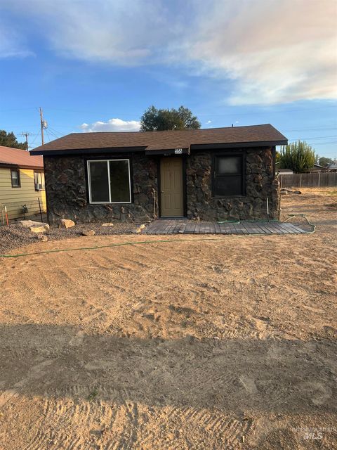Photo of 556 Gardner Ave, Twin Falls, ID 83301 (MLS # 98958758)