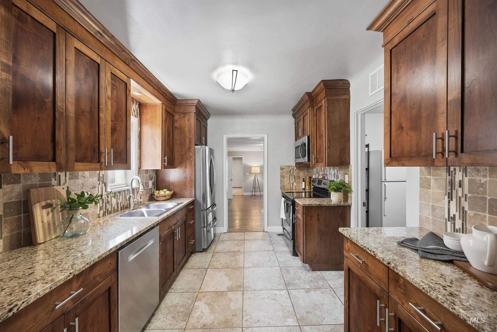 Photo of 2709 N 30th Street, Boise, ID 83703 (MLS # 98978674)