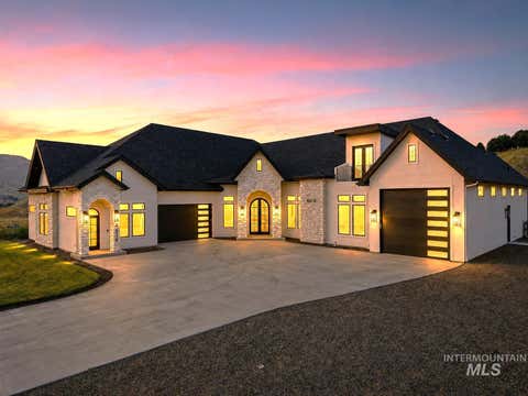 Photo of 4610 N Accipiter Pl, Boise, ID 83703 (MLS # 98996860)