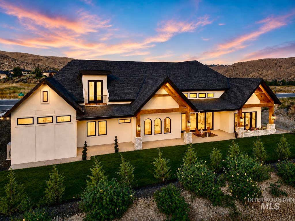 Photo of 4610 N Accipiter Pl, Boise, ID 83703 (MLS # 98996860)