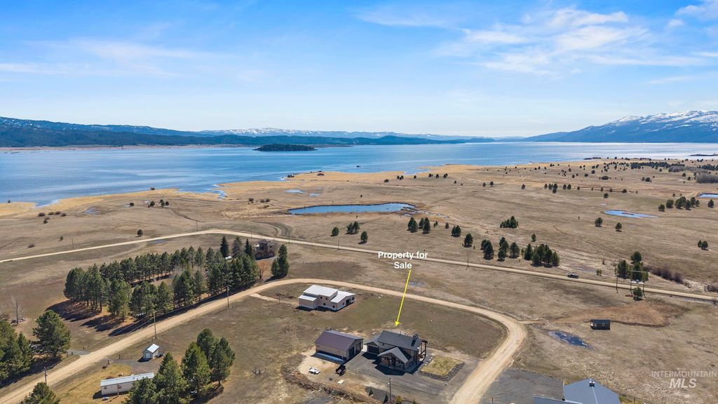 Photo of 1884 Little Pine Road, Donnelly, ID 83615 (MLS # 98977081)