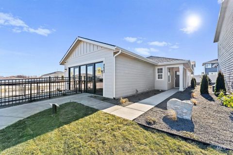 Photo of 4506 E Mesa Vista St, Nampa, ID 83686 (MLS # 98975780)