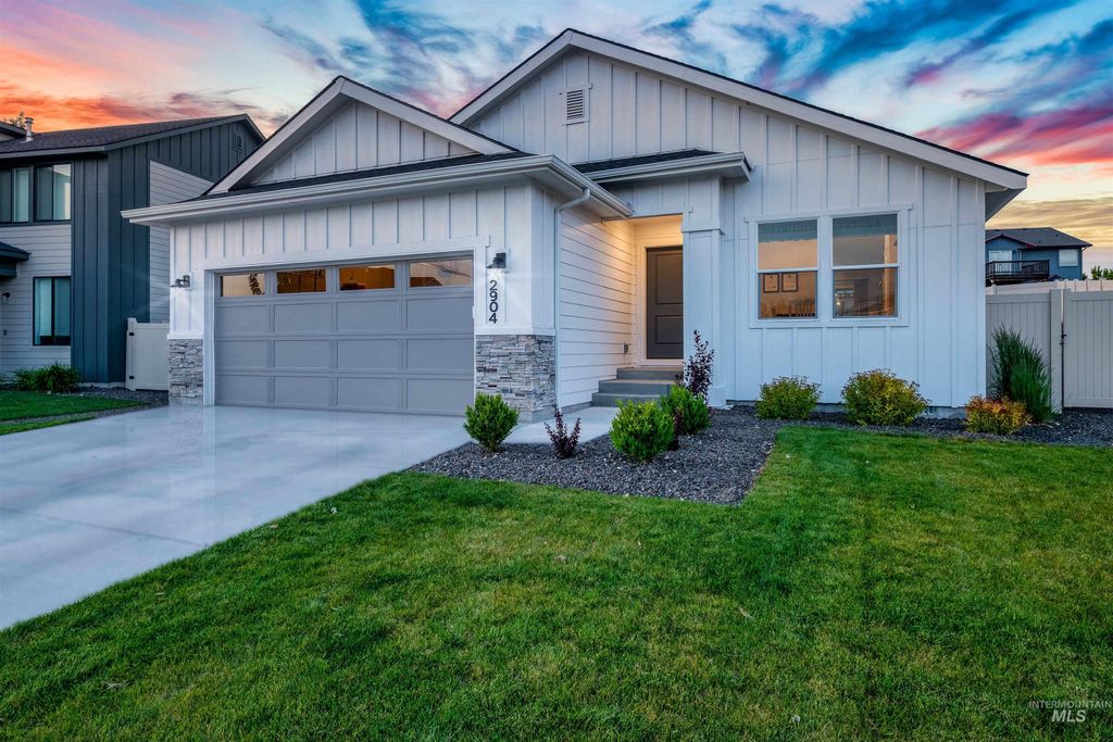 Photo of 2904 S Alcamo Way, Meridian, ID 83642 (MLS # 98986994)