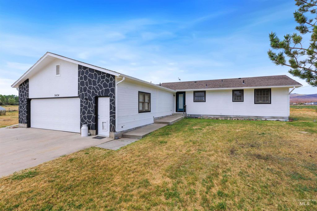 Photo of 9434 Bonanza Ln, Melba, ID 83641 (MLS # 98986231)