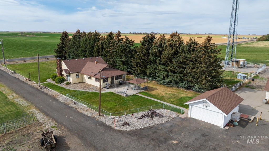Photo of 2088 E 3700 N, Filer, ID 83328 (MLS # 98980094)
