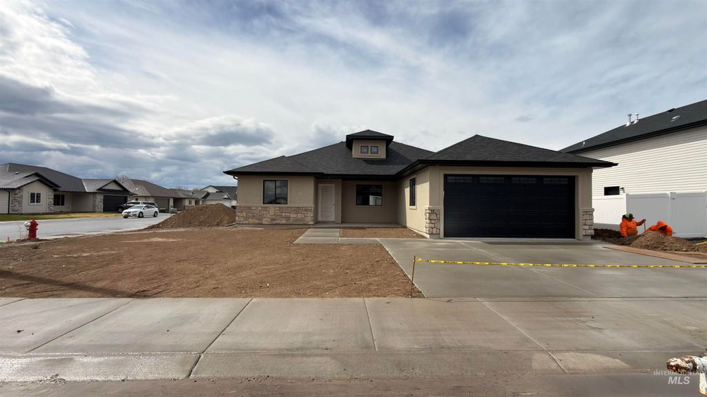 Photo of 563 Pisces Ct, Twin Falls, ID 83301 (MLS # 98980544)