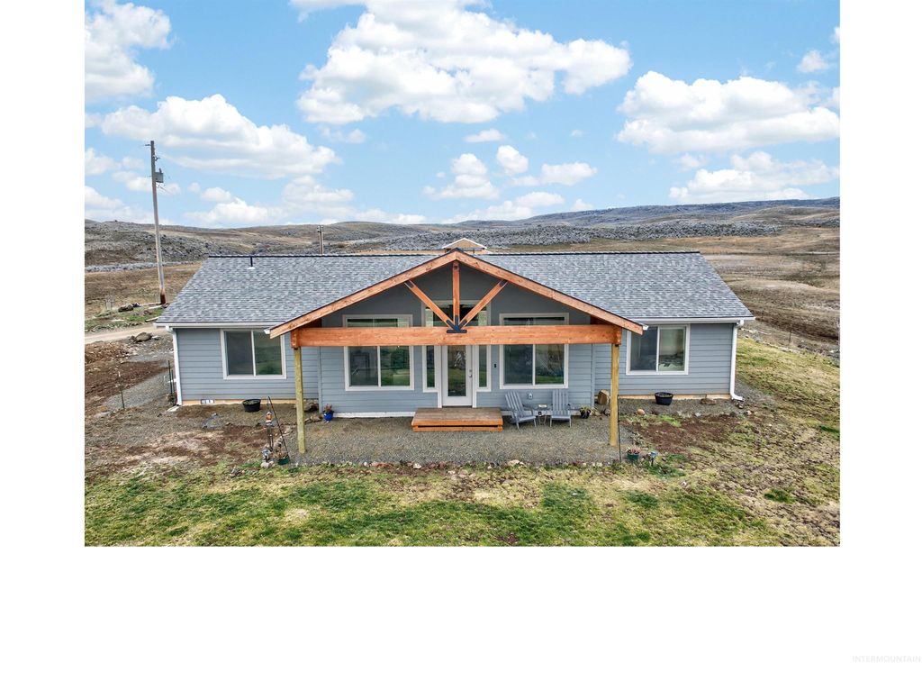 Photo of 1854 Jacks Rd, Midvale, ID 83645 (MLS # 98976553)