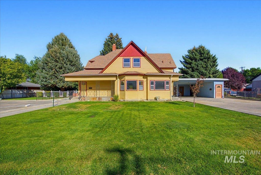 Photo of 1803 S 10th Ave, Caldwell, ID 83605 (MLS # 99000993)