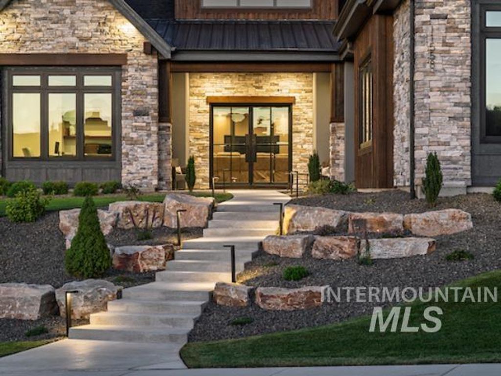 Photo of 11760 N Elk Ridge Way, Boise, ID 83714 (MLS # 98923153)