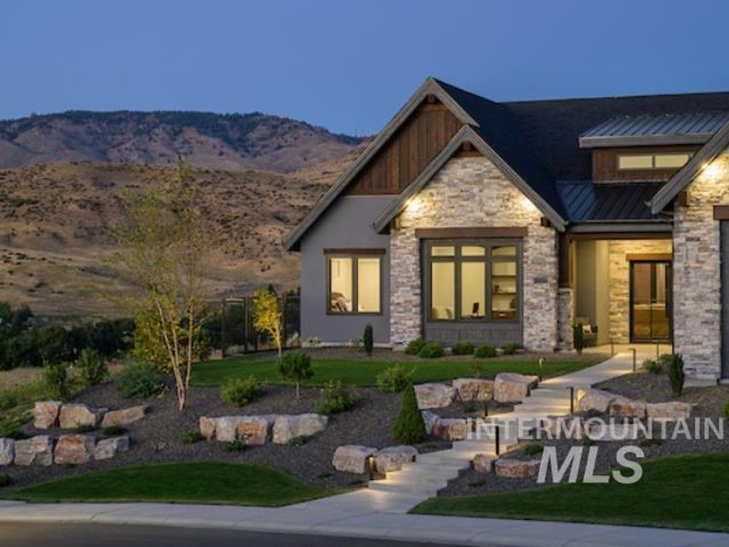 Photo of 11760 N Elk Ridge Way, Boise, ID 83714 (MLS # 98923153)
