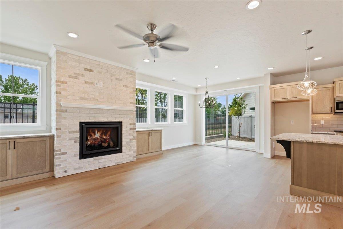 10061 W Mcmillan & 10063 Mcmillan (Adu)