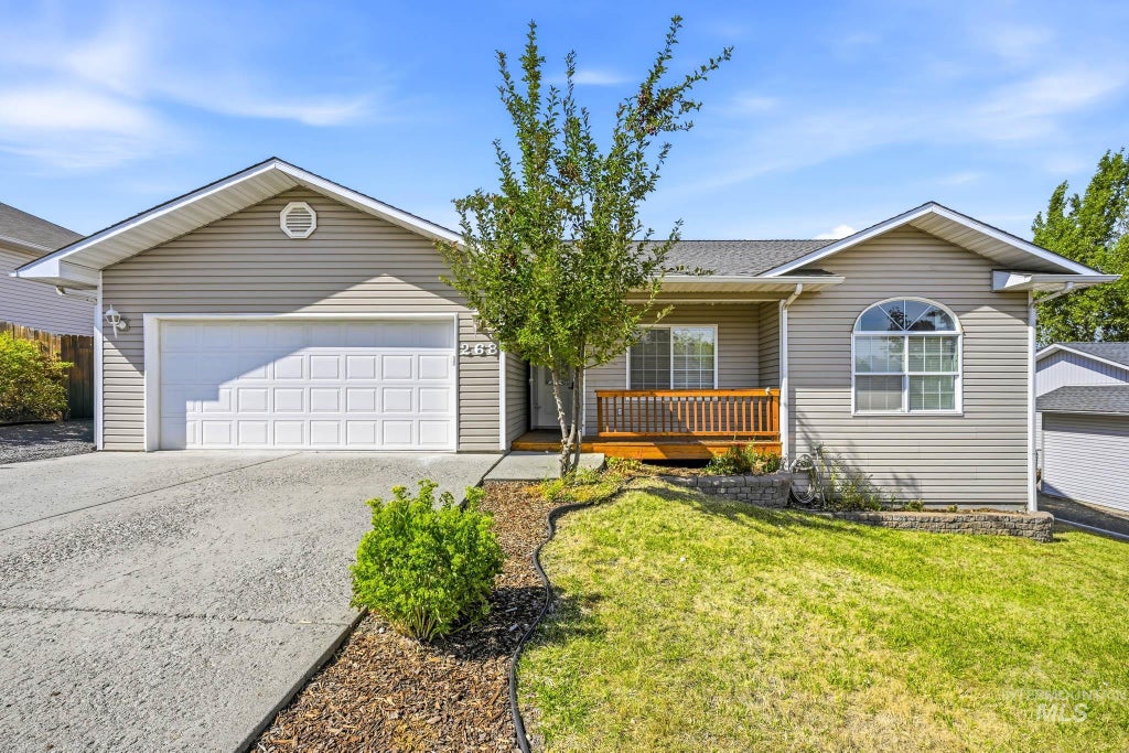 Photo of 268 Quail Run Dr, Moscow, ID 83843 (MLS # 98999520)