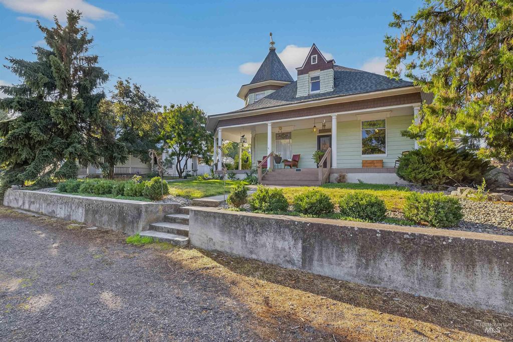 Photo of 508 1st Street, Asotin, WA 99402 (MLS # 98962489)