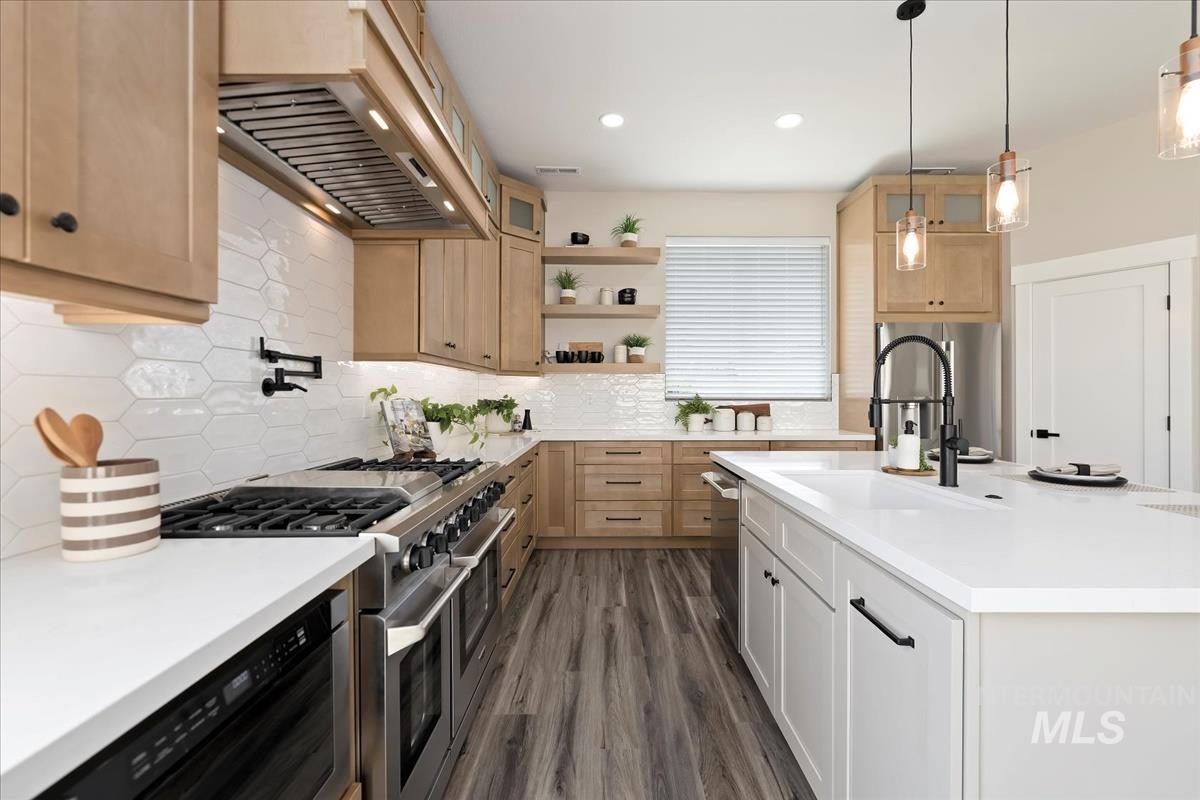 9910 W Sunberry Court