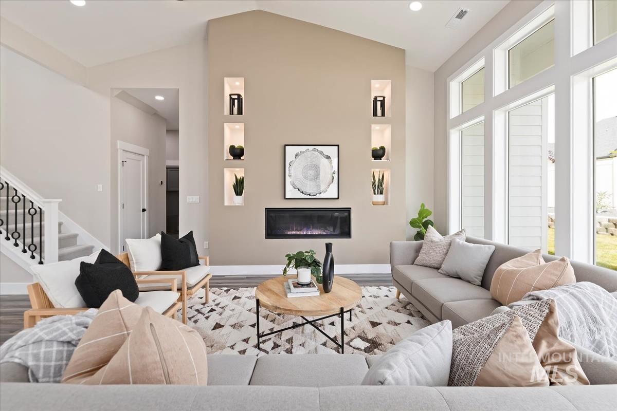 9910 W Sunberry Court