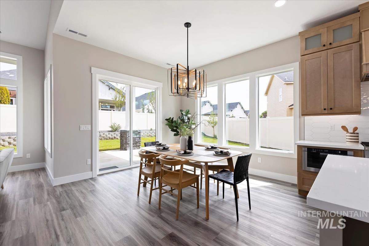 9910 W Sunberry Court